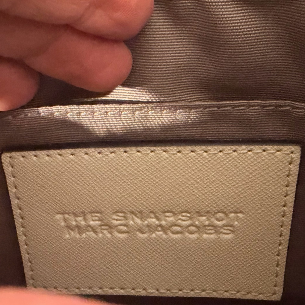 Marc Jacobs Cream Snapshot Crossbody with Gold Hardware and Branded Strap - Picture 9 of 11